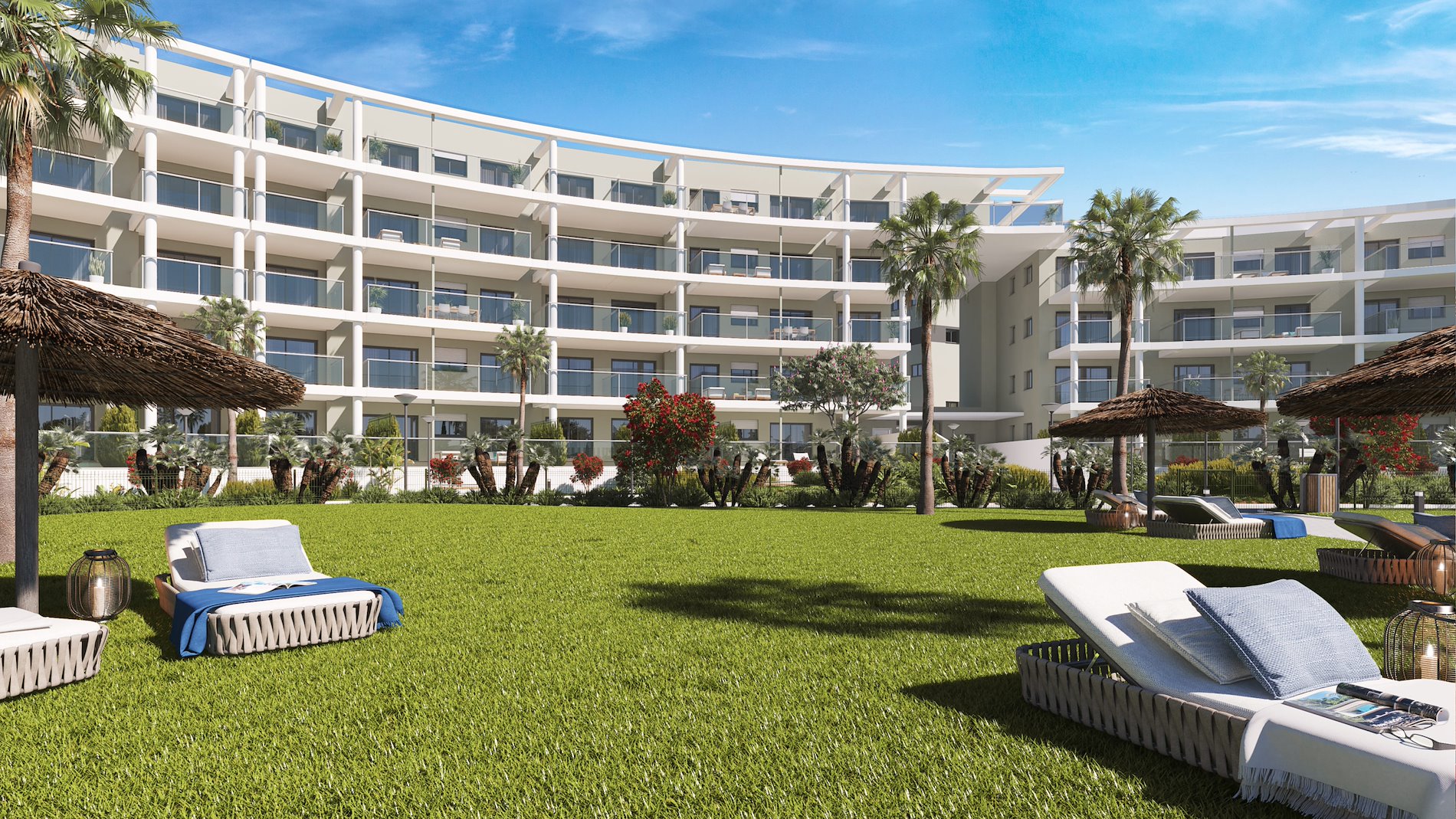 Exclusivos apartamentos de obra nueva junto al mar.-