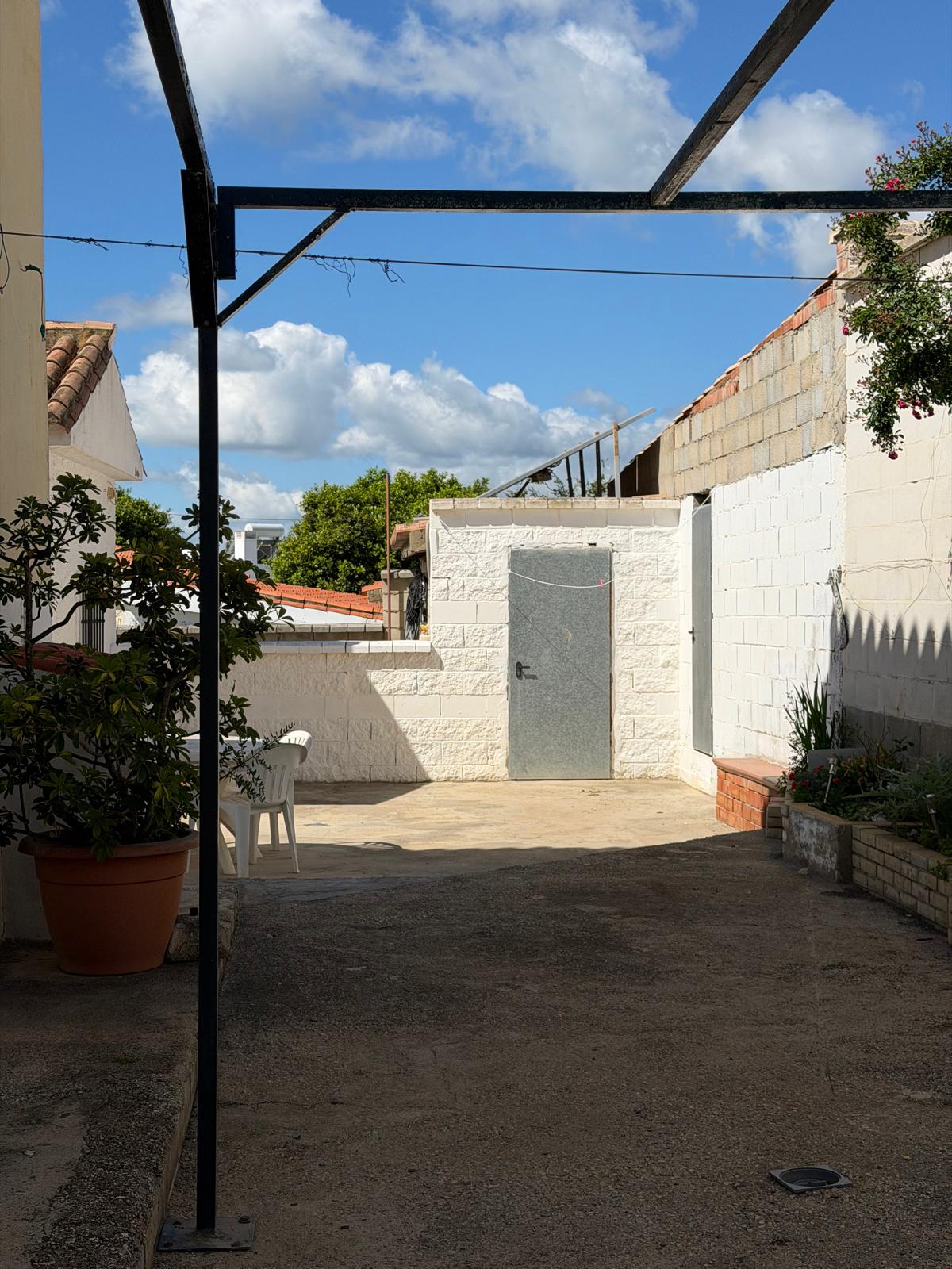 Casa Rural con Alma Mediterránea y Vistas Abiertas junto a Sotogrande