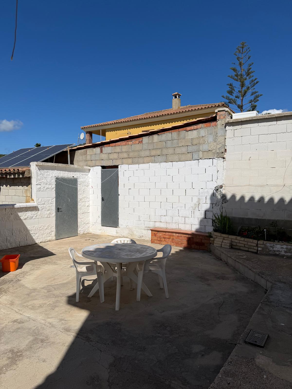 Casa Rural con Alma Mediterránea y Vistas Abiertas junto a Sotogrande
