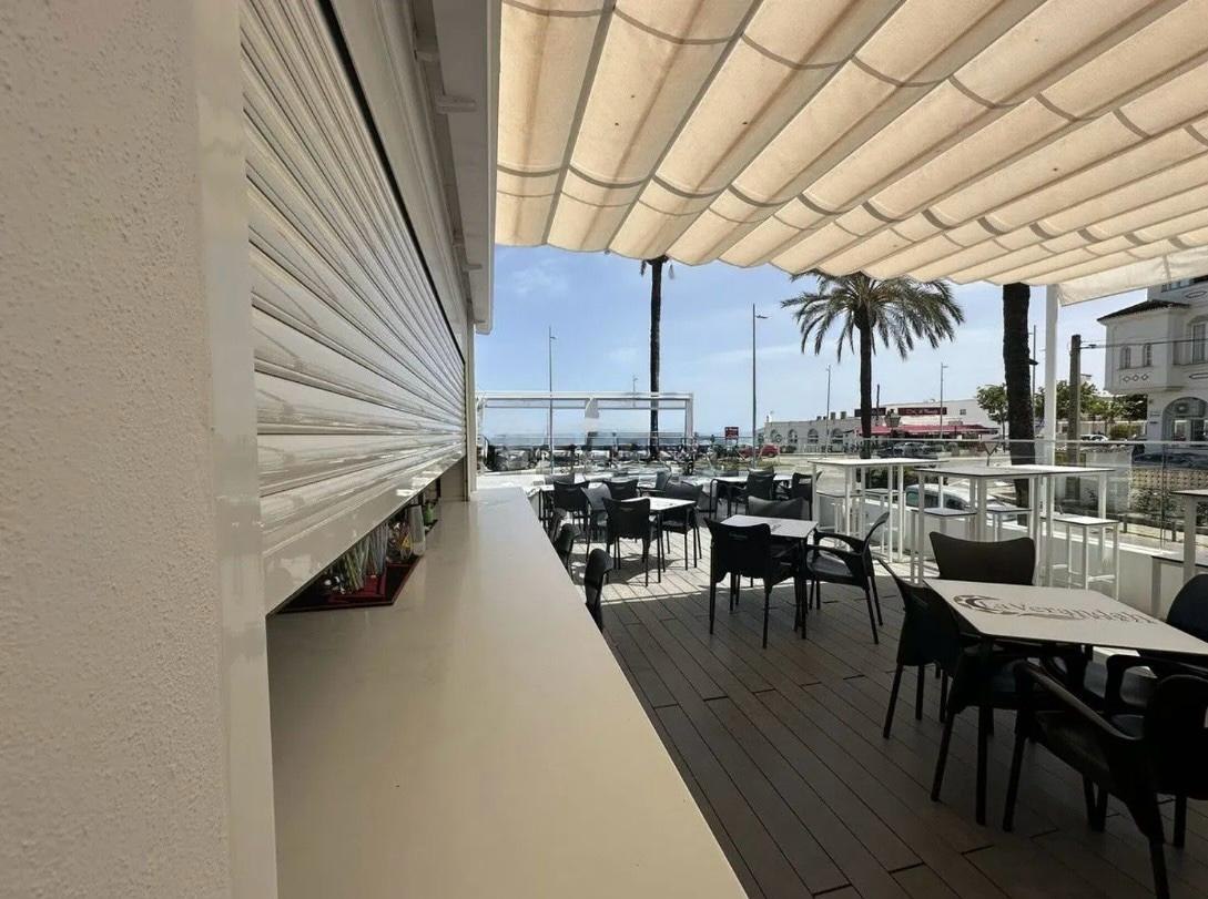 Restaurante en primera línea de playa en Torreguadiaro/Sotogrande con trayectoria consolidada y gran potencial de crecimiento