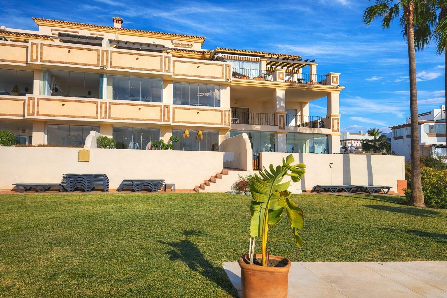 Vivir el Mediterráneo, Invertir con Visión.-