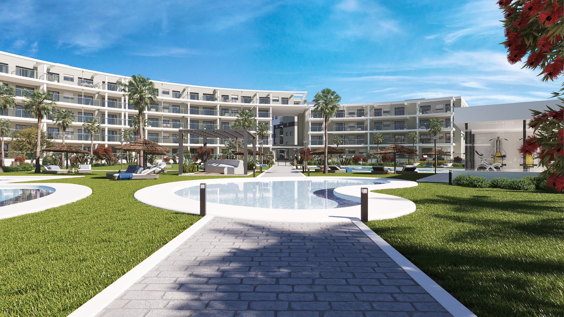 Obra nueva a 150 m de la playa con piscinas y gimnasio.-