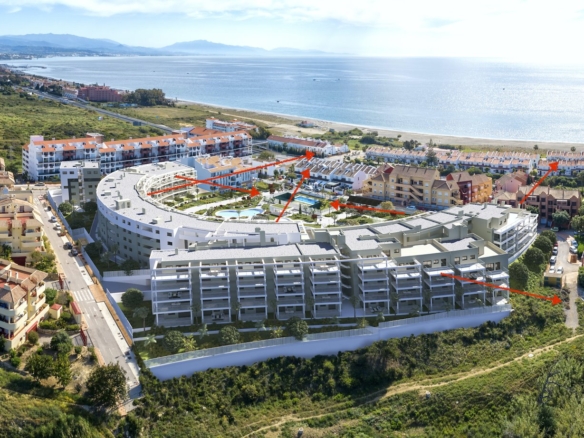 Obra nueva a 150 m de la playa con piscinas y gimnasio.-
